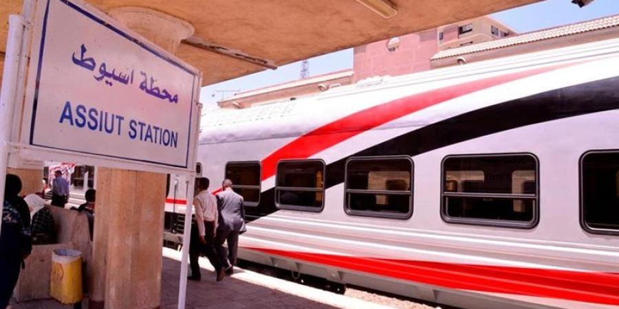 السكك الحديدية: مراجعة وفحص القطارات قبل التحرك - تواصل نيوز