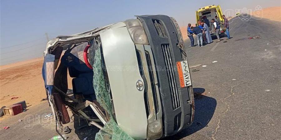 إصابة 6 أشخاص، رفع آثار حادث انقلاب ميكروباص بحدائق القبة - تواصل نيوز