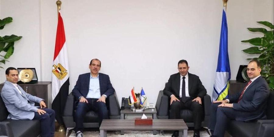 محافظ دمياط يستقبل نائب وزير الصحة لبحث ملفات المنظومة الطبية - تواصل نيوز