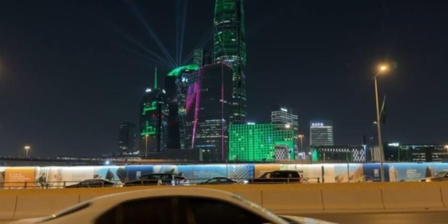 فيديو| «اليوم» ترصد.. كافد تتوشّح بالأخضر احتفاءً باليوم الوطني - تواصل نيوز