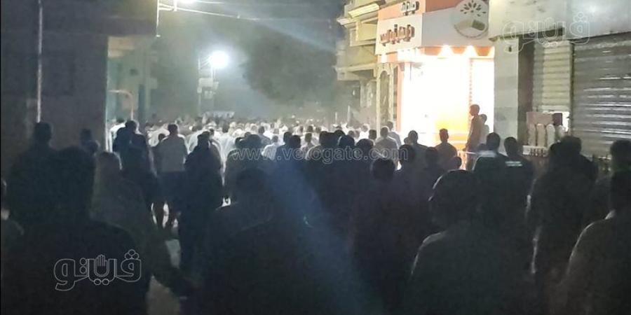 جنازة مهيبة لضحيتي انهيار عقار قرية برهمتوش في السنبلاوين (فيديو وصور) - تواصل نيوز