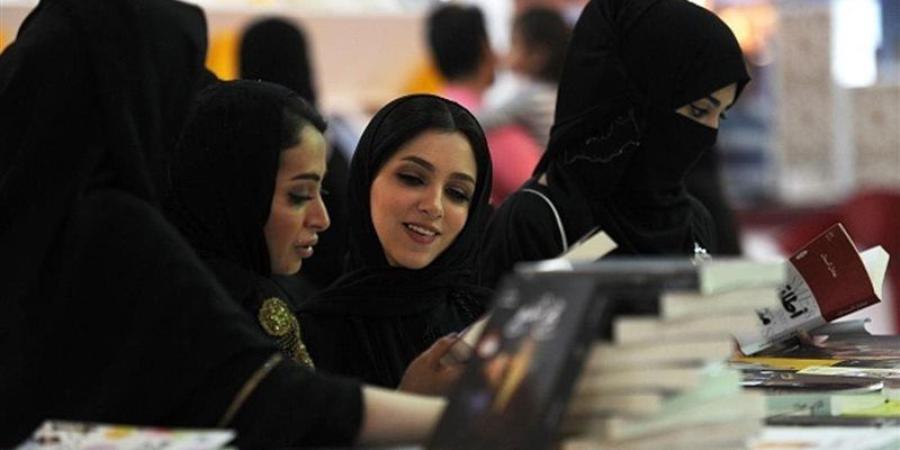 من المقعد الخلفي إلى عجلة قيادة السيارة، كيف غير قرار 26 سبتمبر حياة المرأة السعودية؟ - تواصل نيوز