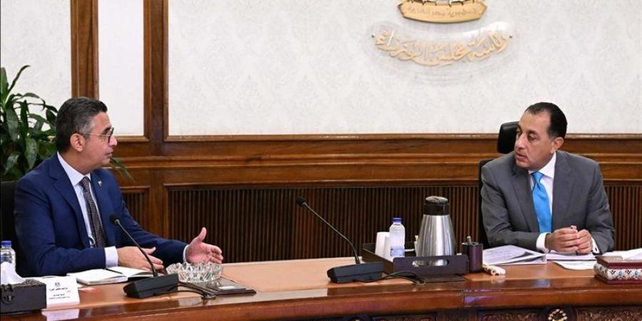 وزير التموين لـ مدبولي: إضافة 18 سلعة جديدة لمبادرة خفض الأسعار - تواصل نيوز