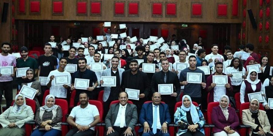 9 مشروعات لطلاب «جيوماتكس القاهرة» تتنافس في تطبيقات الزراعة والبيئة والعمران والموارد الطبيعية - تواصل نيوز