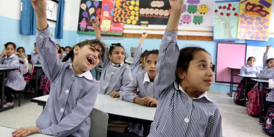 استشاري الصحة النفسية: لابد من تحقيق التوازن بين متابعة الطفل دراسيًا والحفاظ على صحته النفسية - تواصل نيوز