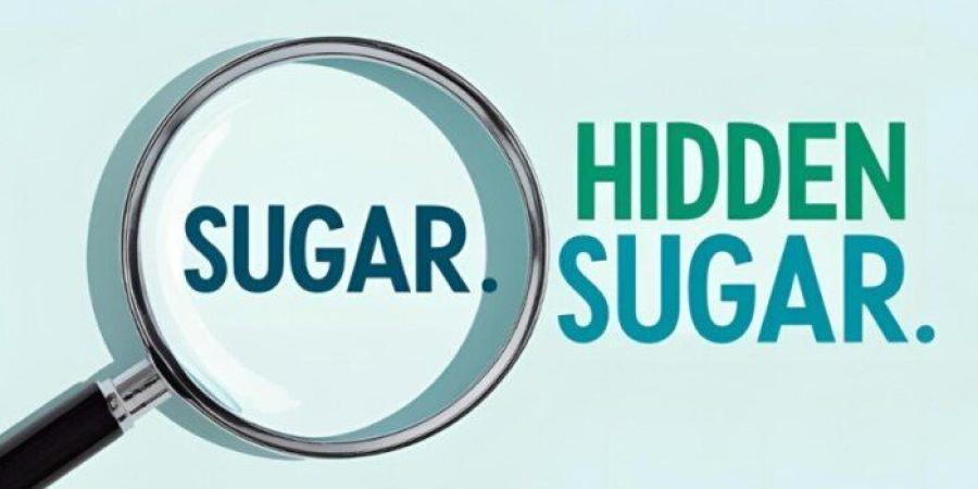 يتسبب في زيادة الوزن وأمراض القلب.. ماذا تعرف عن السكر الخفي وأبرز مصادره؟ - تواصل نيوز
