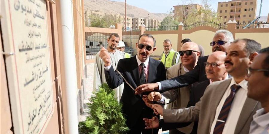 محافظ سوهاج يفتتح مدرسة STEM بحي الكوثر (صور) - تواصل نيوز