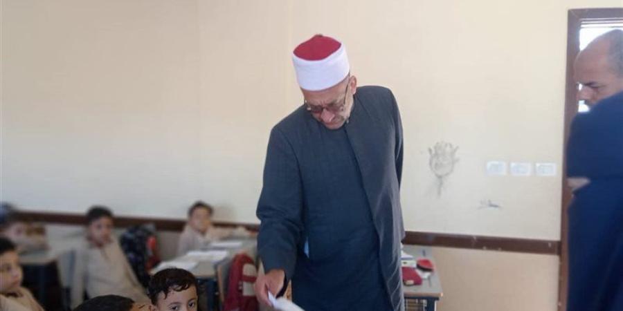 رئيس المنطقة الأزهرية بكفر الشيخ يتابع انتظام الدراسة بعدد من المعاهد - تواصل نيوز