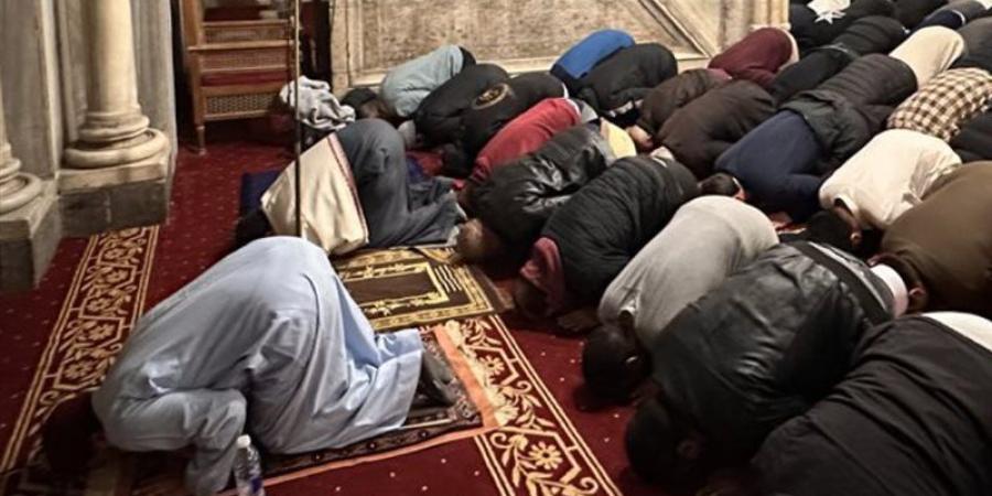 موعد أذان العشاء اليوم الإثنين 28 - 9 - 2026 في القاهرة والمحافظات - تواصل نيوز