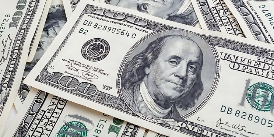 الدولار يحافظ على قوته مع ارتفاع رهانات تشديد الفيدرالي - تواصل نيوز