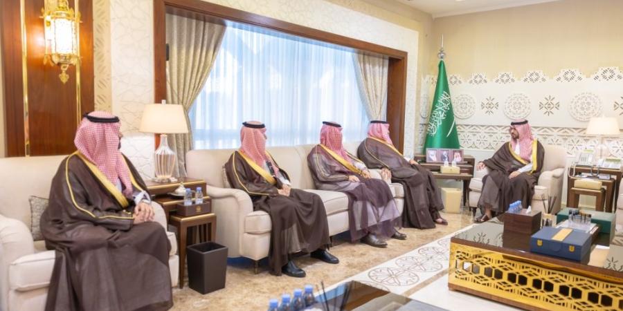 نائب أمير الشرقية يستقبل نائب وزير السياحة ويبحث تطوير القطاع - تواصل نيوز