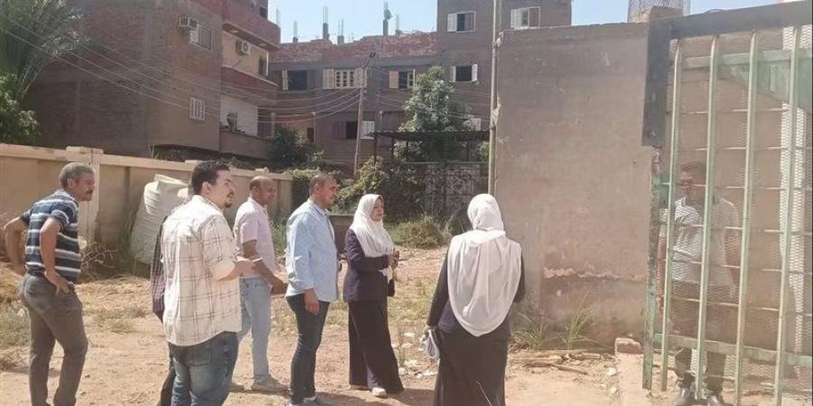 إحالة المتغيبين للتحقيق، نائب رئيس مركز فرشوط يتفقد سير العمل بالمستشفى المركزي - تواصل نيوز