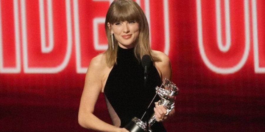 تايلور سويفت تكتب فصلًا جديدًا في تاريخ «VMA».. 33 جائزة بعد ليلة استثنائية - تواصل نيوز