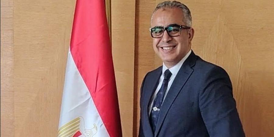 محمود فراج: “حدوتة إفريقية” تعزز الهوية الوطنية وترسخ الوعي بالانتماء الإفريقي لدى الأجيال الناشئة - تواصل نيوز