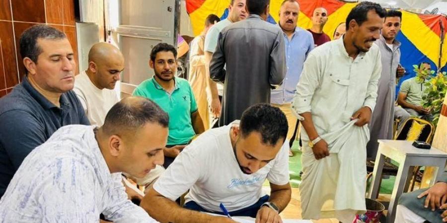 بمشاركة 40 طالبا وطالبة،"شباب الشرقية " تتابع تنفيذ مشروع نشر رياضة الهوكي - تواصل نيوز