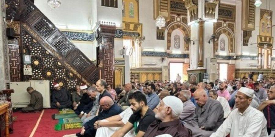 «وَلَقَدْ كَرَّمْنَا بَنِي آدَمَ».. خطبة الجمعة المقبلة للحفاظ على الوطن وترسيخ الوعي - تواصل نيوز