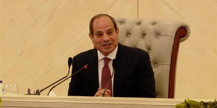 السيسي يقود جهود رفع الوعي والحفاظ على الدولة ومؤسساتها.. سلاح مصر في مواجهة ما يُحاك ضدها.. رسائل رئاسية متكررة لتحصين الجبهة الداخلية وإدراك حقيقة التحديات.. والدعوة للعمل والفهم والصبر - تواصل نيوز