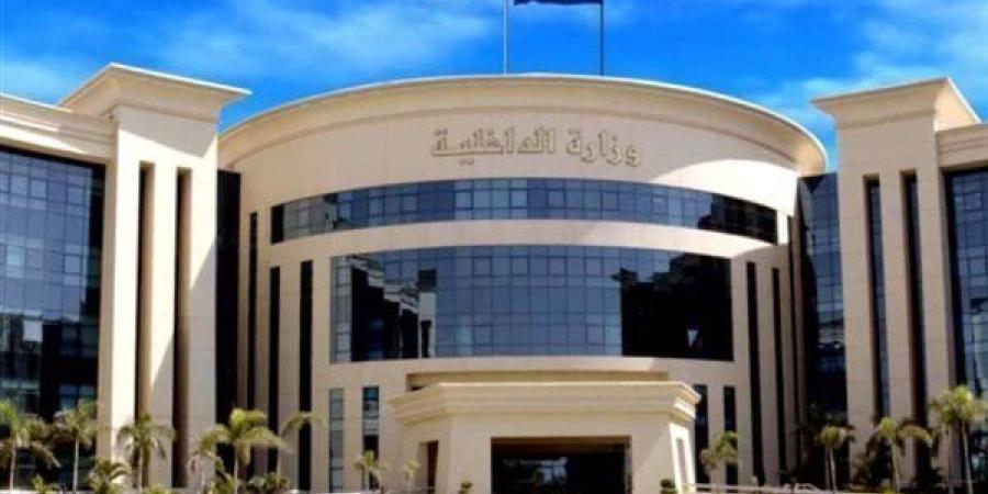 عاجل| تنفيذا لتوجيهات الرئيس.. تطبيق نظام الشباك الواحد وإلغاء طفاية الحريق عند ترخيص السيارات - تواصل نيوز