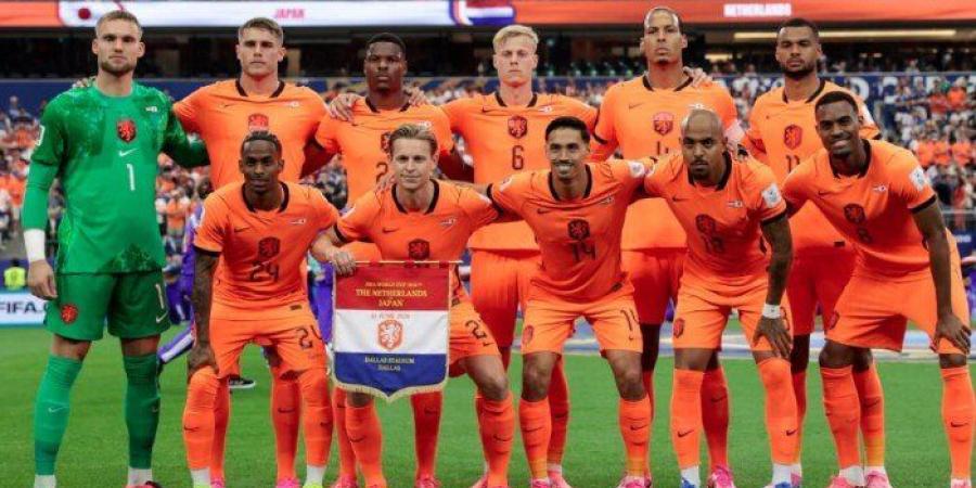 تشكيل منتخب هولندا ضد اليونان في دوري الأمم الأوروبية.. «فان دايك» أساسيًا - تواصل نيوز