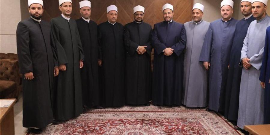 بعد توجيهات السيسي، البحوث الإسلامية يطلق قافلة توعوية إلى الواحات البحرية - تواصل نيوز