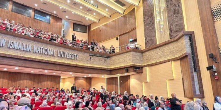 بالمسرح والفن وتجارب النجاح.. علوم تطبيقية الإسماعيلية الأهلية تحتفل بالعام الدراسي الجديد - تواصل نيوز