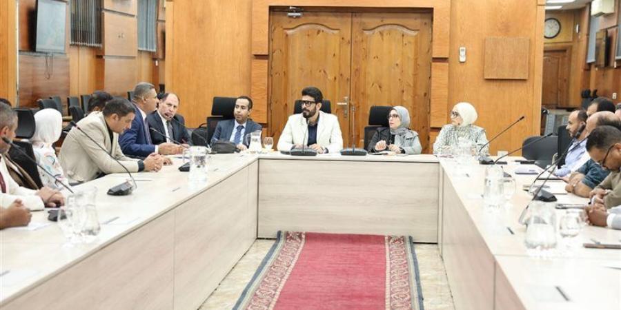 "القابضة للمياه" تناقش خارطة طريق لتعزيز المراجعة الداخلية والحوكمة بالشركات التابعة - تواصل نيوز