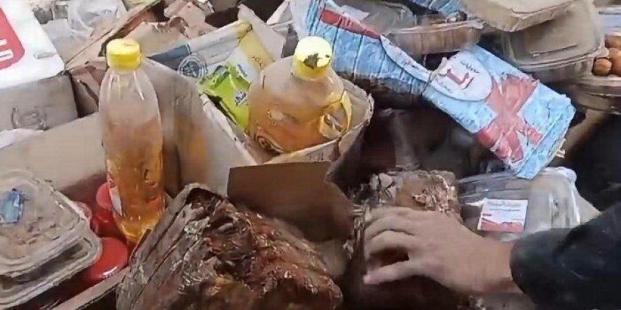 ضبط 250 كجم أغذية فاسدة و500 لتر زيت مجهول المصدر في حملة بالمنيا - تواصل نيوز