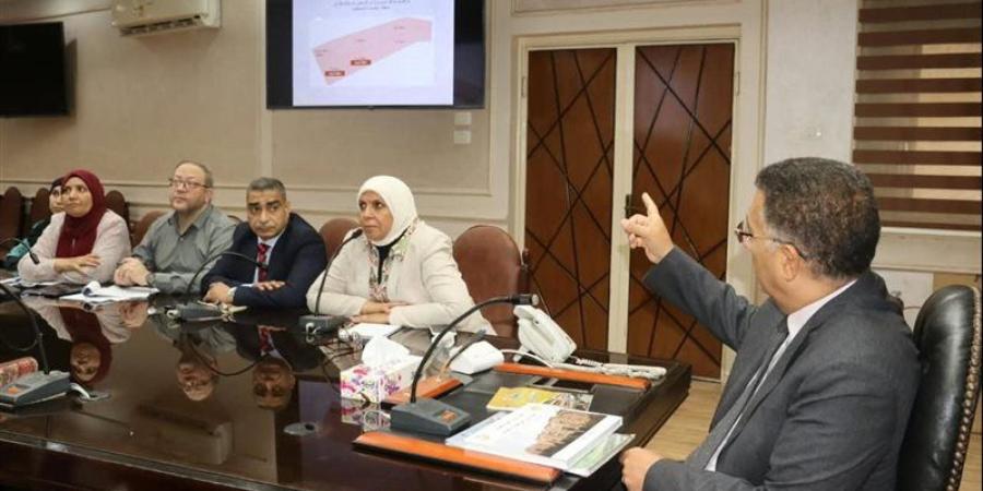 محافظ القليوبية يناقش مخطط تحويل «القلج» إلى مدينة - تواصل نيوز