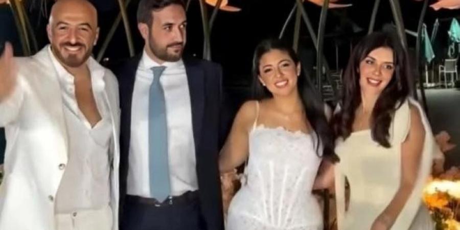 مجدي الهواري يحتفل بخطوبة ابنته مريم.. ويكشف تفاصيل علاقته بخطيبها - تواصل نيوز
