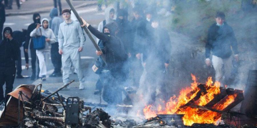 احتجاجات الطلاب تتسع في فرنسا.. إغلاق نحو 400 مدرسة ثانوية - تواصل نيوز