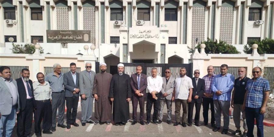 احتفالًا بذكرى انتصارات أكتوبر،قافلة تعليمية أزهرية لـ حلايب وشلاتين وأبو رماد - تواصل نيوز