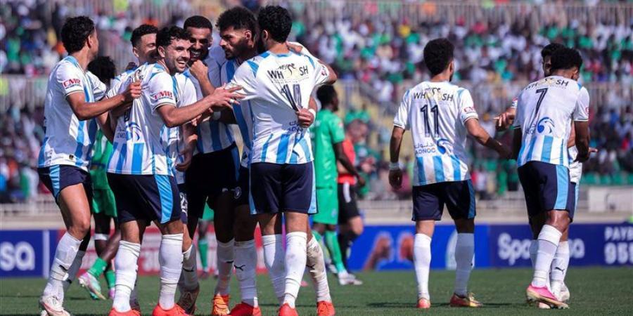 إياد العسقلاني: بيراميدز هدفه التتويج بلقب الدوري وهذا سر نجاح موكوينا - تواصل نيوز