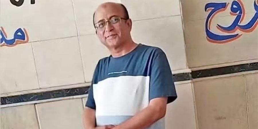 تكفل بالطلبة الأيتام، حكاية معلم تاريخ توفي أثناء تحية العلم بالجيزة (صور) - تواصل نيوز
