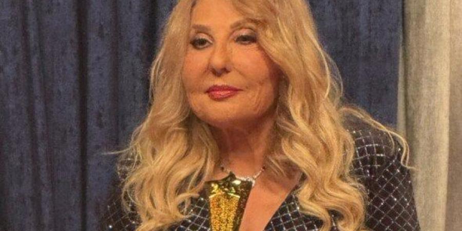 نادية الجندي: حب الجمهور أكبر تكريم.. ومشوار الفن كان مليئا بالتحديات - تواصل نيوز