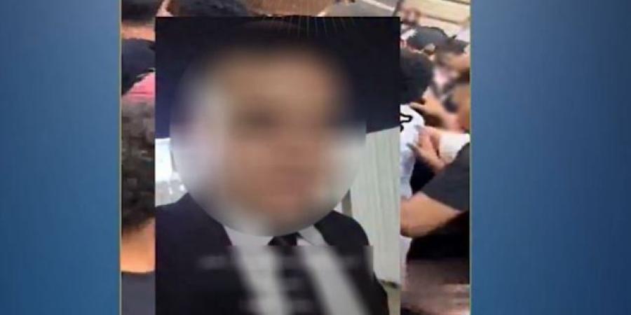 مشاجرة بين 3 عناصر إجرامية.. كشف ملابسات فيديو تشييع جثمان مسجل جنائي خطر - تواصل نيوز