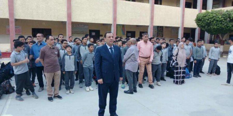 مدير تعليم بني سويف يتفقد عدداً من المدارس ويُشدد على رفع مستوى القراءة والكتابة والحساب - تواصل نيوز
