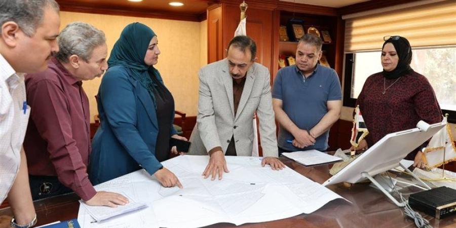 محافظ سوهاج يعتمد الخرائط النهائية لإعادة تخطيط "منطقة الحلاجة" بحي غرب - تواصل نيوز
