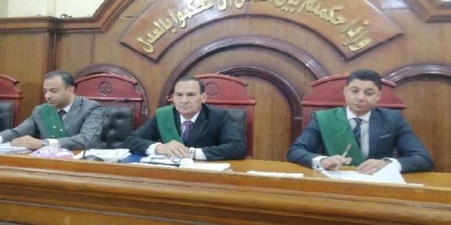 السجن 5 سنوات لمدرس متهم بابتزاز ربة منزل بالشرقية - تواصل نيوز