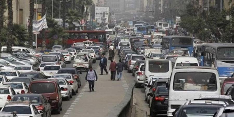 قبل ما تتحرك من بيتك.. كثافات مرورية على أغلب طرق ومحاور القاهرة والجيزة - تواصل نيوز
