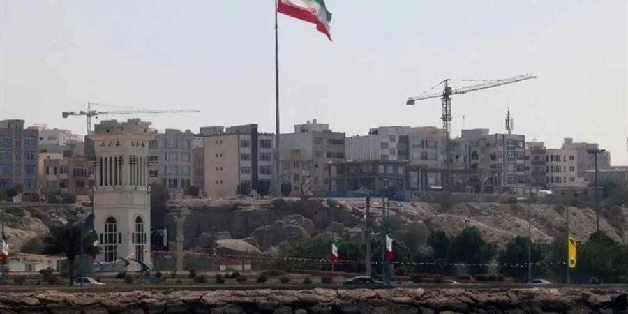 وكالة إيرانية: سماع دوي انفجار قادم من جهة البحر في جزيرة قشم - تواصل نيوز