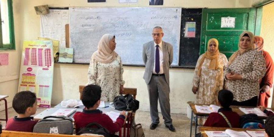 مدير تعليم القليوبية يُفاجئ مدرسة اتريب الابتدائية الجديدة لمتابعة انتظام العملية التعليمية - تواصل نيوز