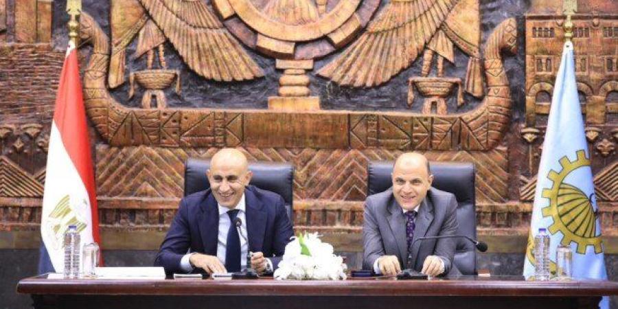 وزير التعليم ومحافظ الغربية يتابعان انتظام الدراسة والانضباط بالمدارس - تواصل نيوز