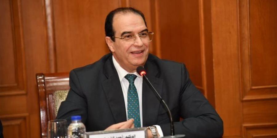 أحمد شعراوى يفوز برئاسة لجنة الإسكان والإدارة المحلية بالشيوخ في دور الانعقاد الثانى - تواصل نيوز