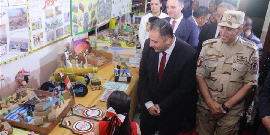 في احتفالية بدمياط الجديدة، المحافظ يشهد ذكرى انتصارات أكتوبر ويكرم المتميزين في يوم المعلم - تواصل نيوز