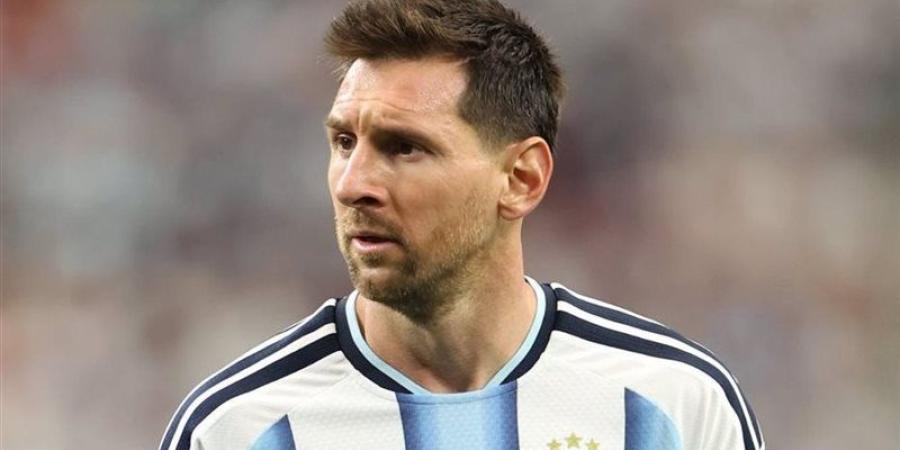 مشاهد مجنونة، الملايين يحتشدون بشوارع الأرجنتين لتوديع ميسي قبل مباراته الأخيرة (فيديو) - تواصل نيوز