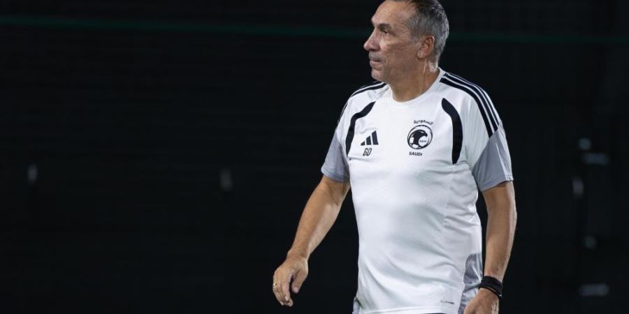 عاجل.. الاتحاد السعودي يعلن قرار نهائي بشأن رحيل دونيس - تواصل نيوز