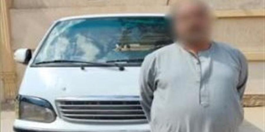 ضبط قائد ميكروباص بعد شكوى مواطن من قيادته برعونة والاصطدام بأسرته في الدقهلية - تواصل نيوز