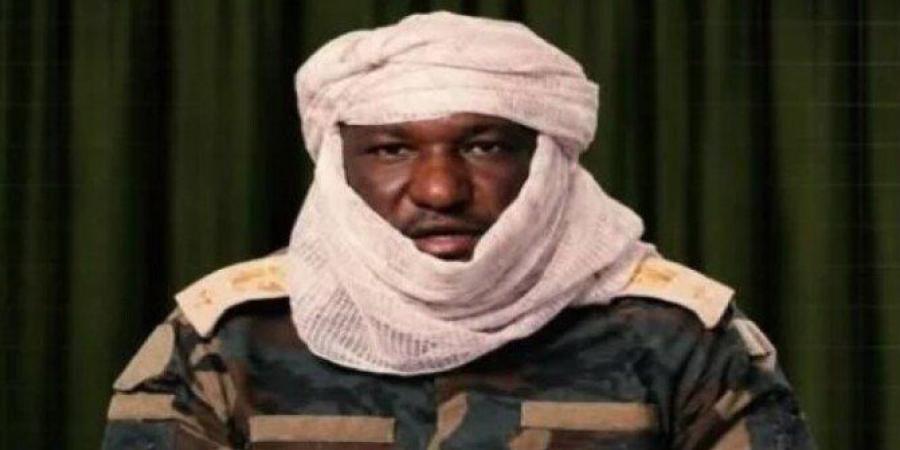 عاجل | قائد العمليات الخاصة بميليشيا الدعم السريع يعلن انشقاقه برفقة 300 ضابط وجندي - تواصل نيوز