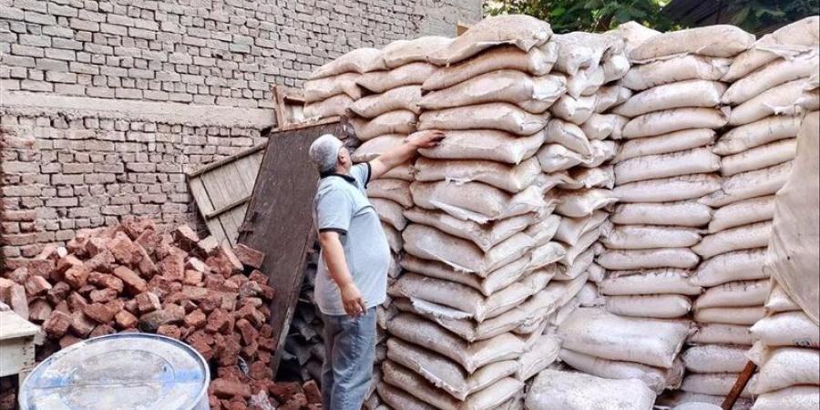 ضبط 10.8 طن من الأغذية المخالفة ومنتجات منتهية الصلاحية في 4 مراكز بالدقهلية - تواصل نيوز
