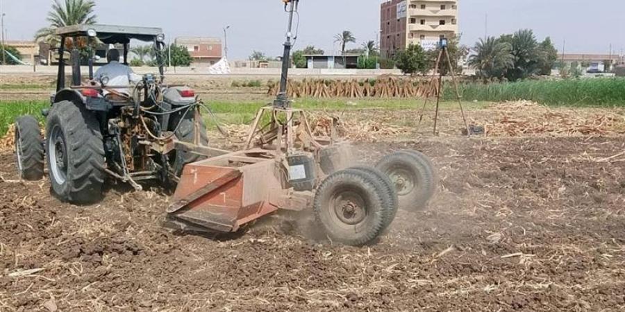 الزراعة تواصل دعم "إفوة" ببني سويف.. قافلة بيطرية وتجهيز الأراضي استعدادًا للموسم الجديد - تواصل نيوز